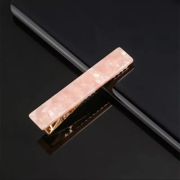 ⚜️[𝟯/$𝟭𝟴]⚜️Tortoise Coral Acrylic Hair Clip New - Picture 2 of 13